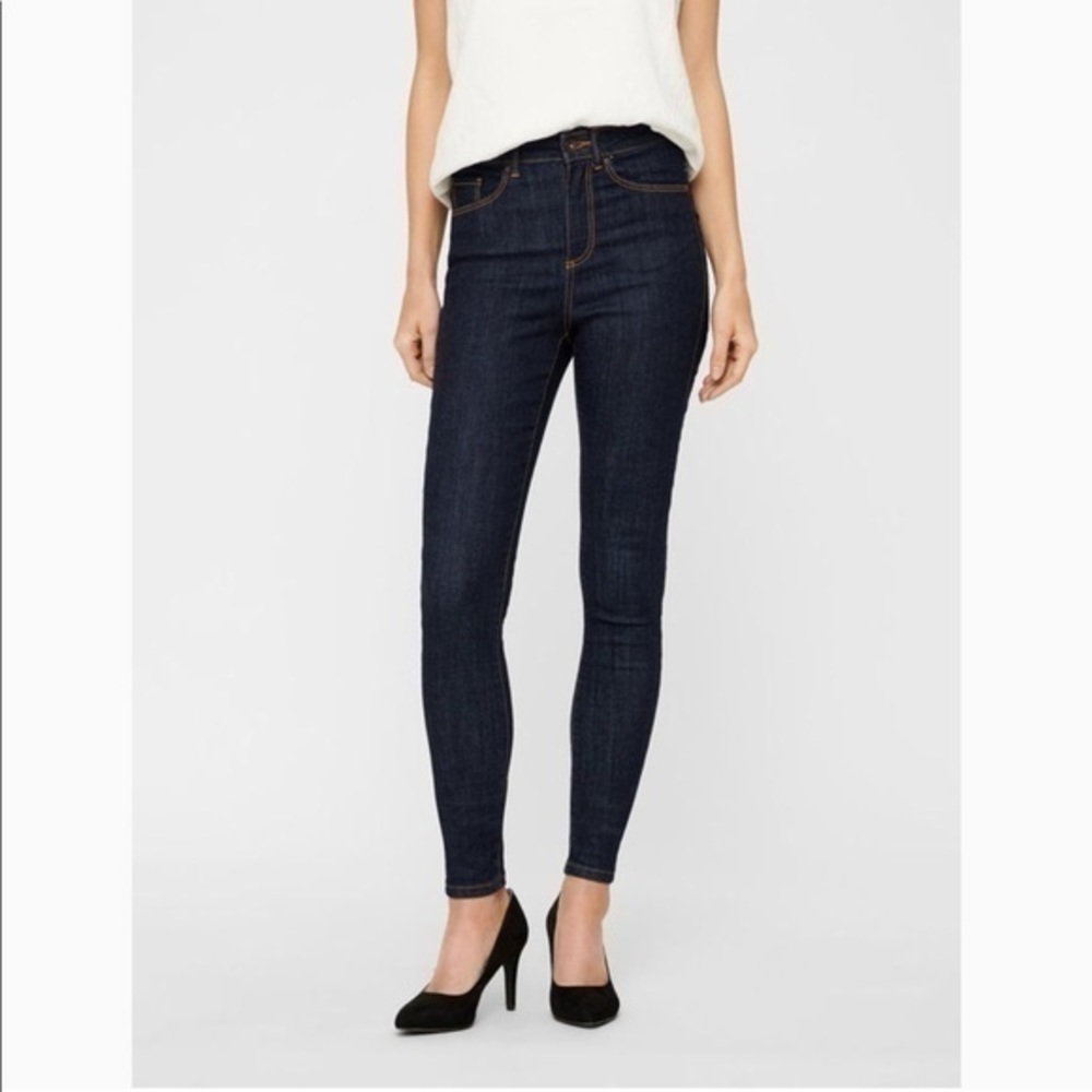 Vero Moda | High rise skinny dark wash small